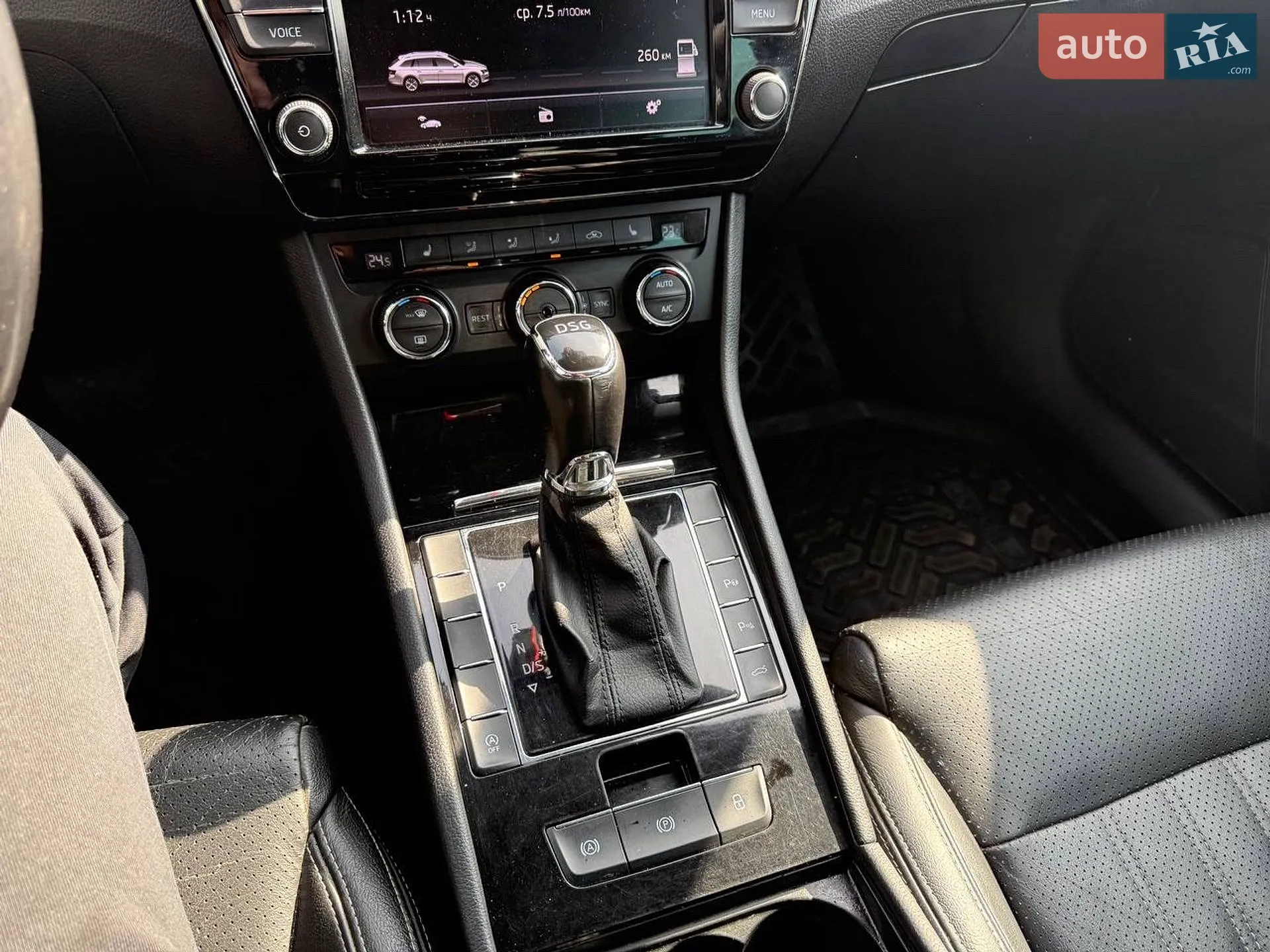 2015 Skoda Superb - мініатюра 12