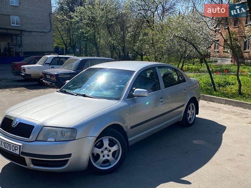 Ліфтбек Skoda Superb 2005 в Харкові
