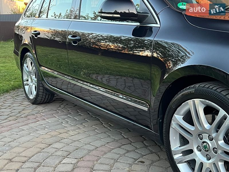 Універсал Skoda Superb 2010 в Луцьку
