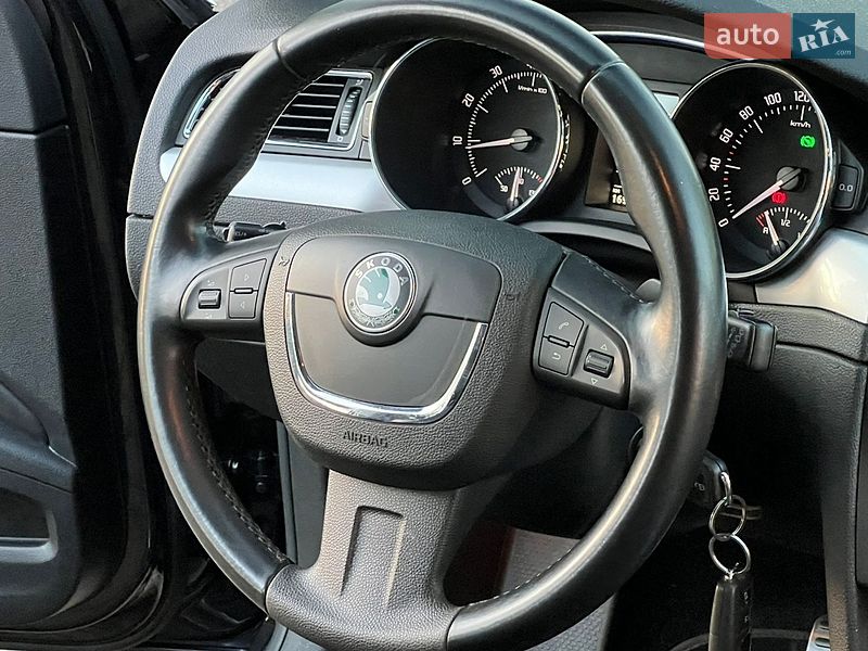 Універсал Skoda Superb 2010 в Луцьку