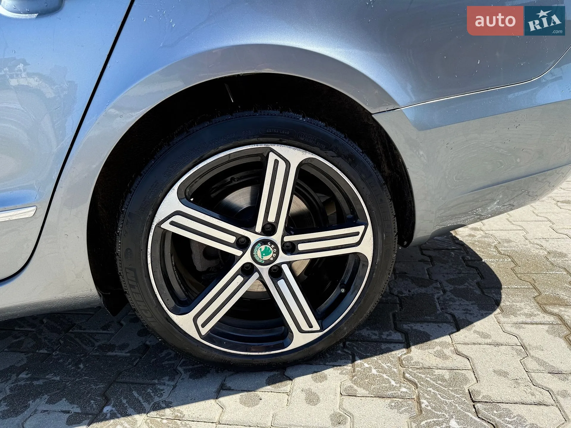2011 Skoda Superb - мініатюра 9