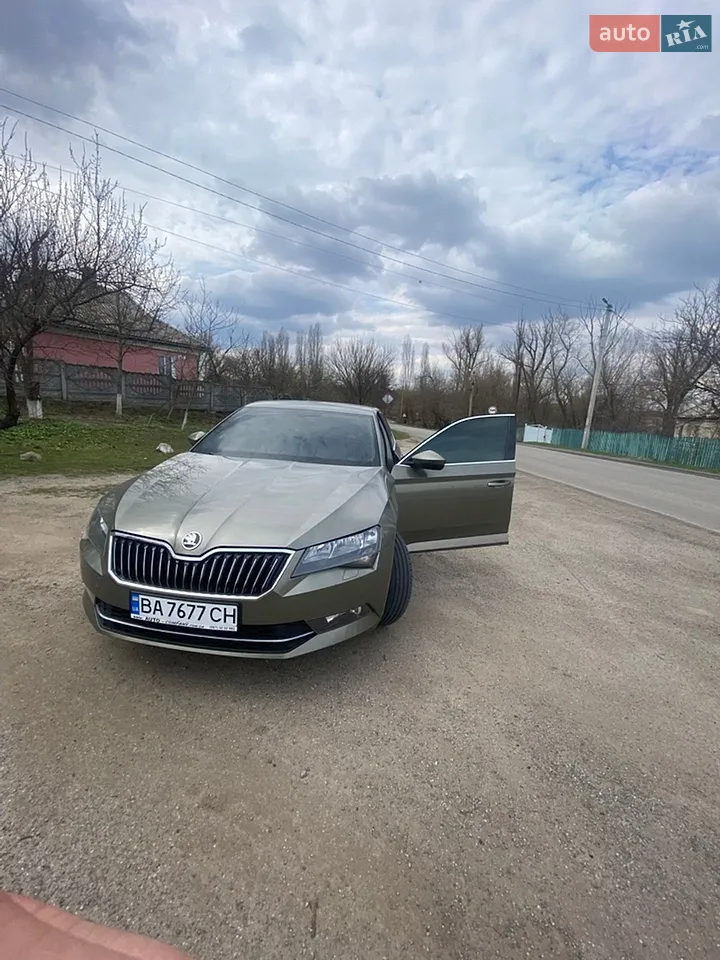 2017 Skoda Superb - мініатюра 16