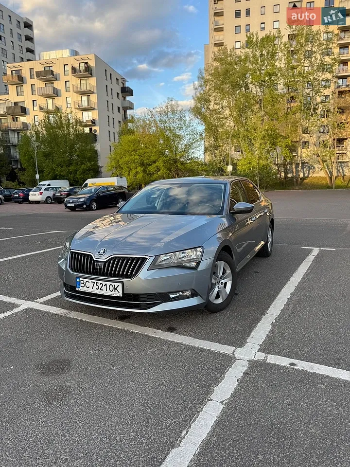 2015 Skoda Superb - мініатюра 22