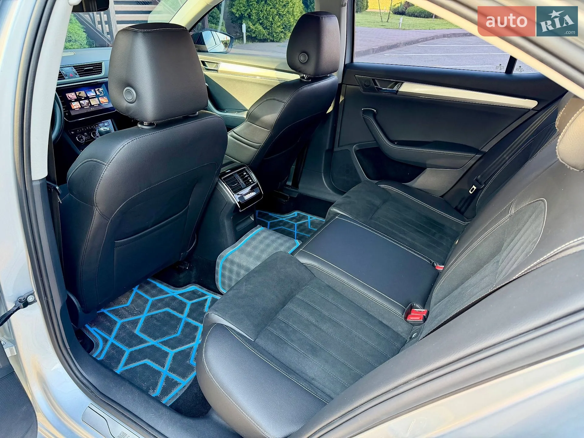 2019 Skoda Superb - мініатюра 16