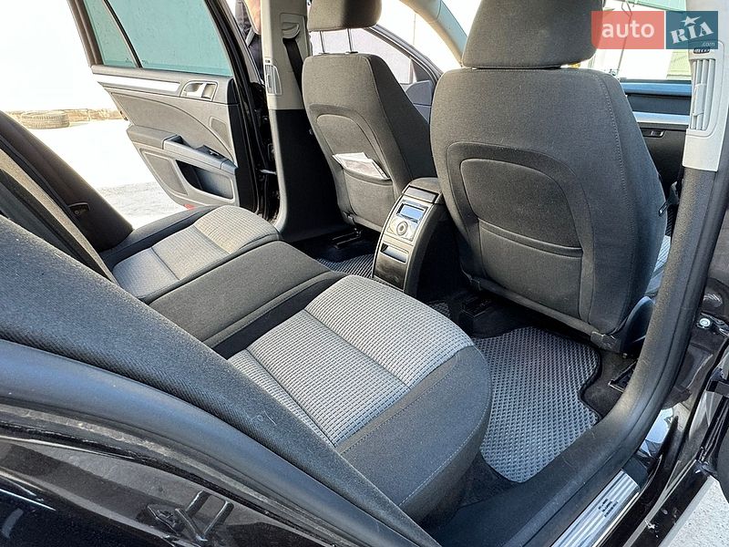 Универсал Skoda Superb 2012 в Виннице