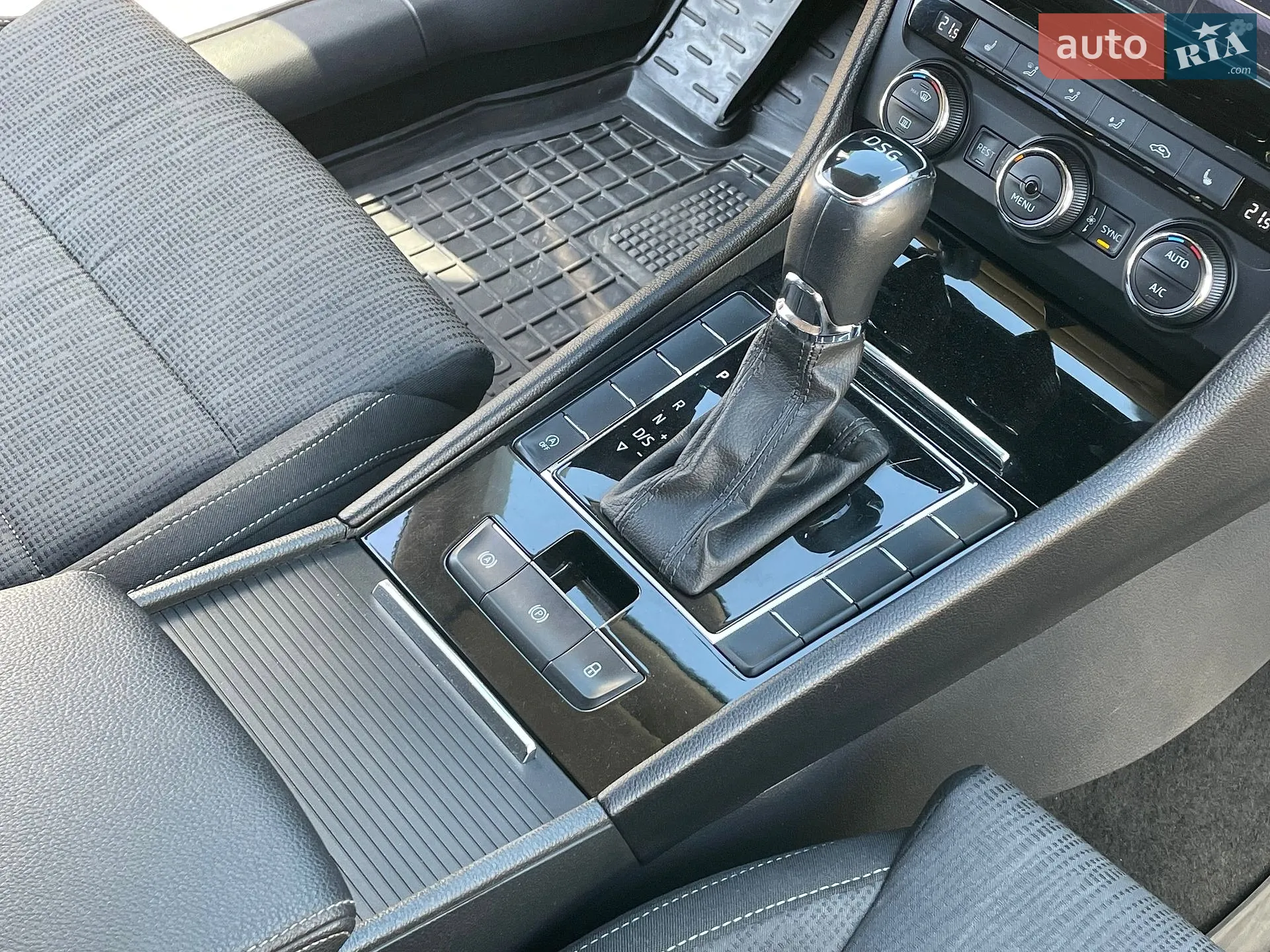 2016 Skoda Superb - мініатюра 24
