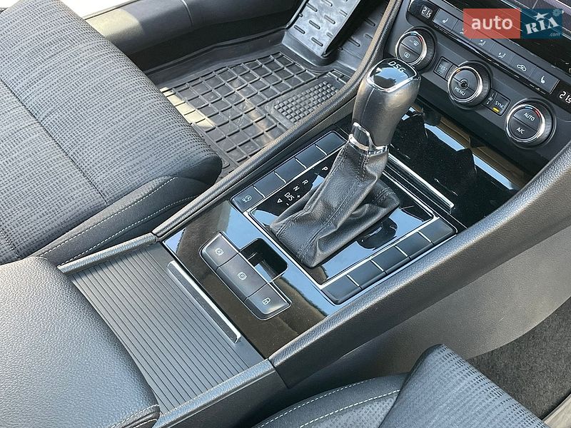 Лифтбек Skoda Superb 2016 в Белой Церкви