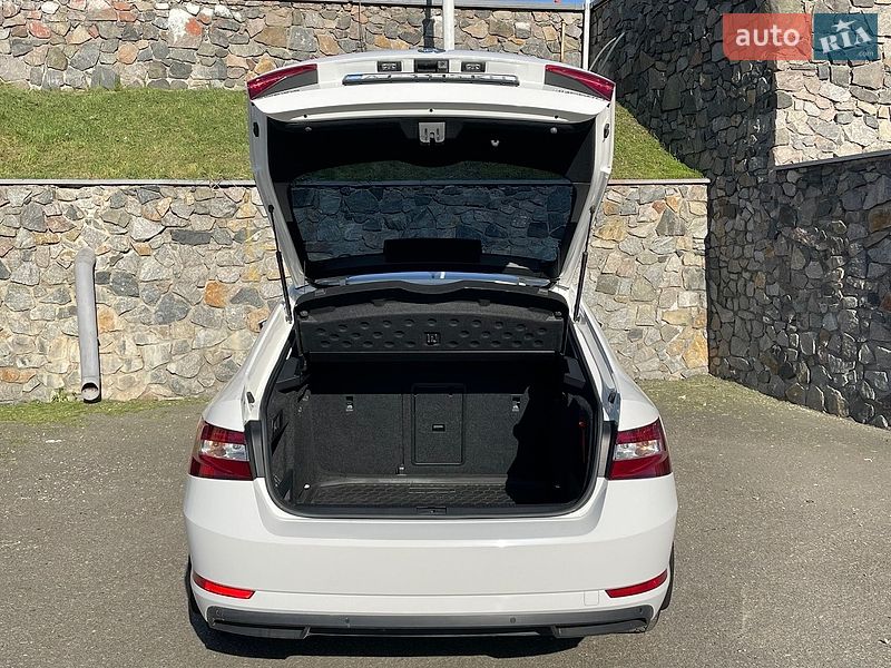 Лифтбек Skoda Superb 2016 в Белой Церкви