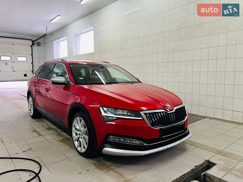 Универсал Skoda Superb 2019 в Мукачево