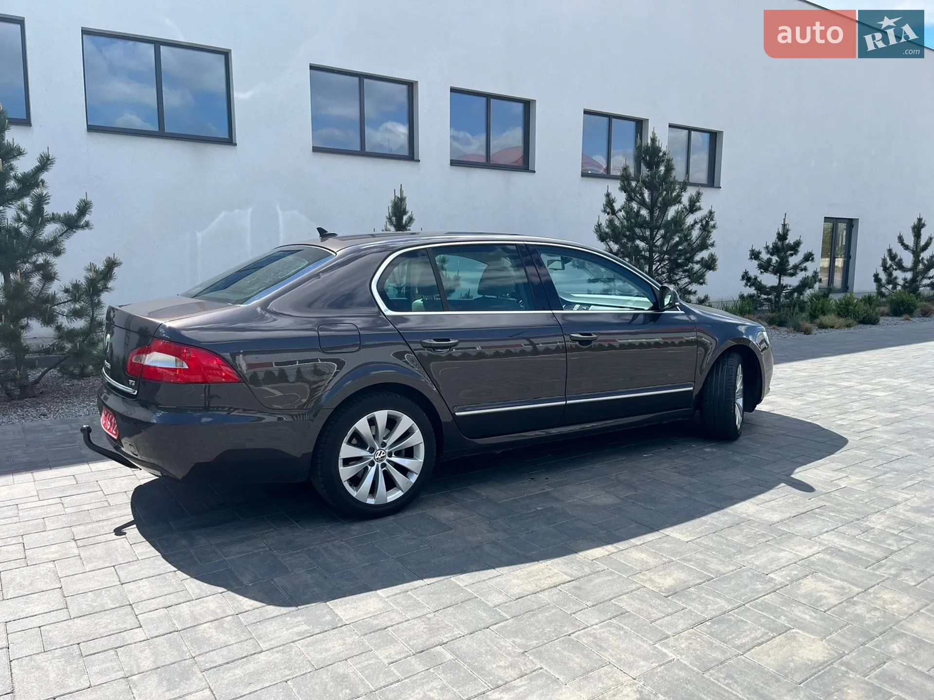 2010 Skoda Superb - мініатюра 6