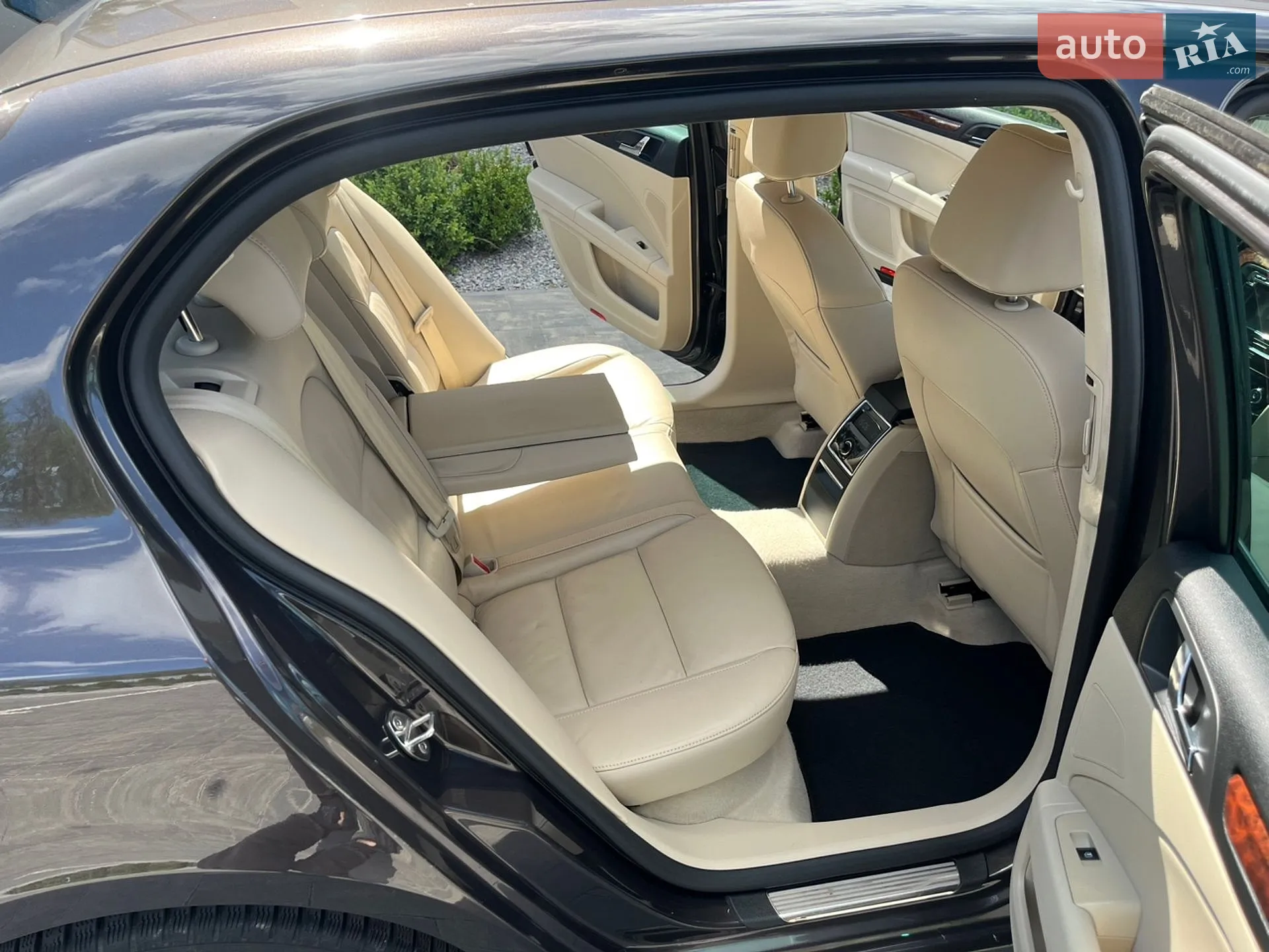 2010 Skoda Superb - мініатюра 23