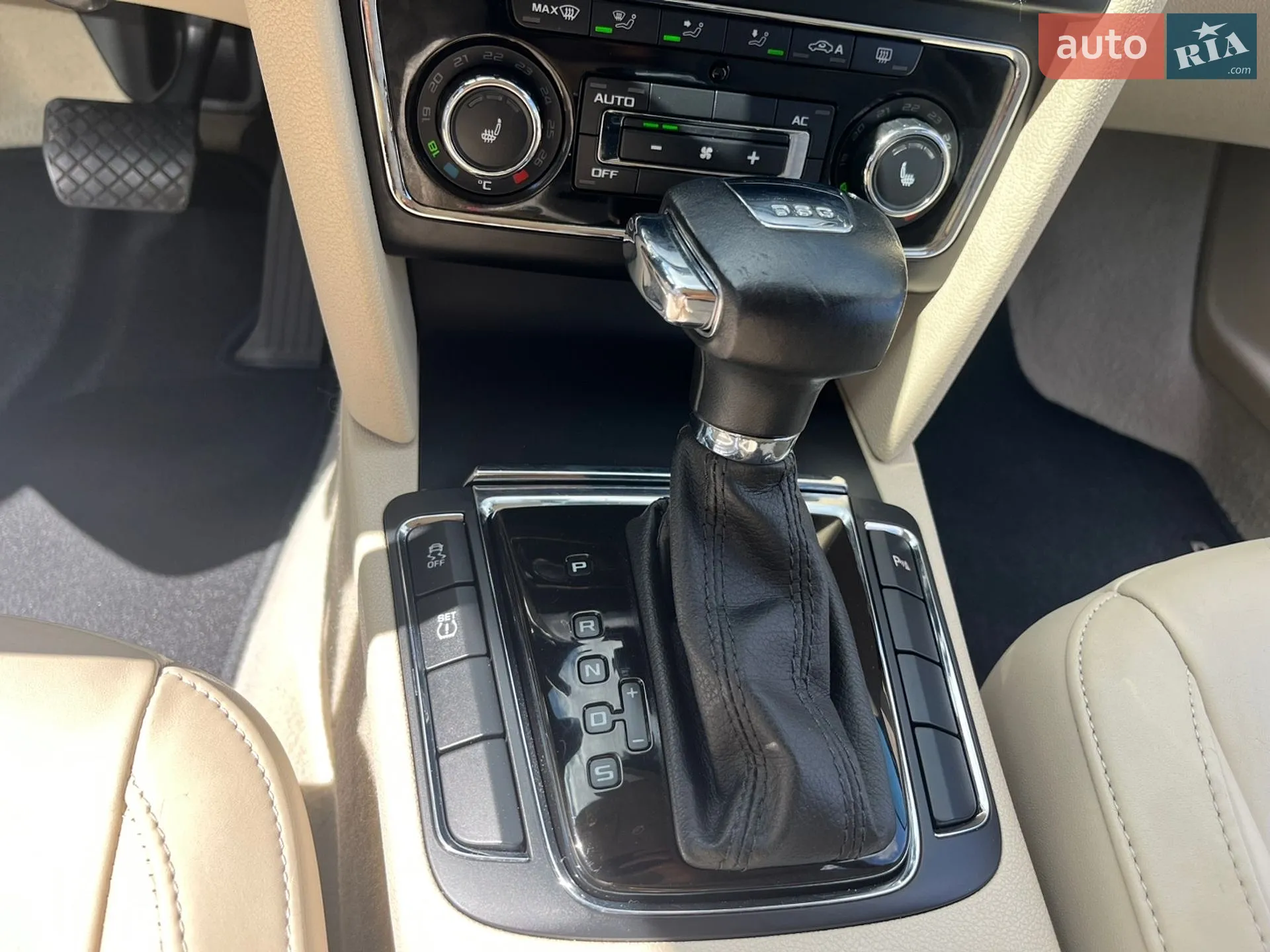2010 Skoda Superb - мініатюра 29