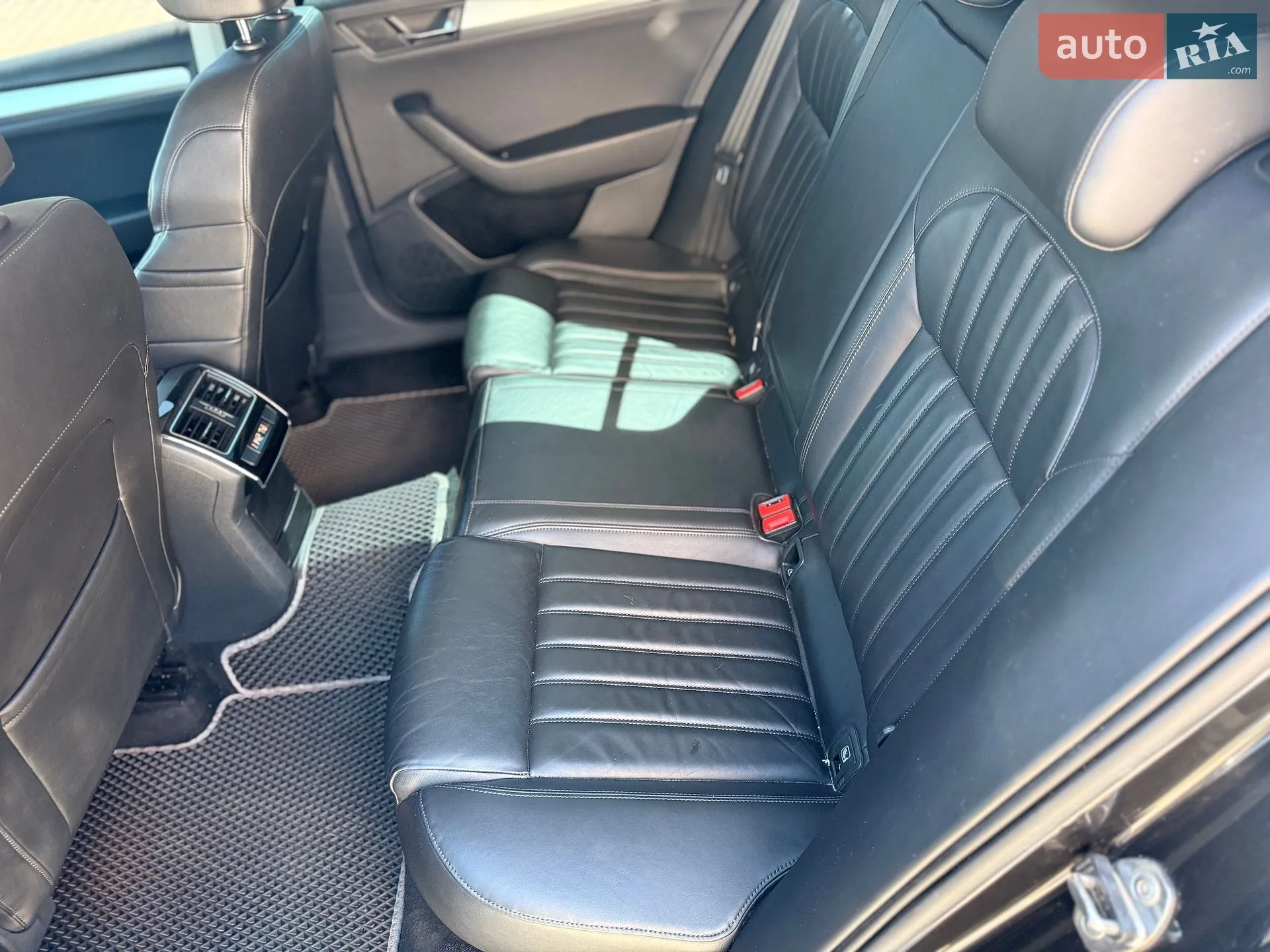 2015 Skoda Superb - мініатюра 21