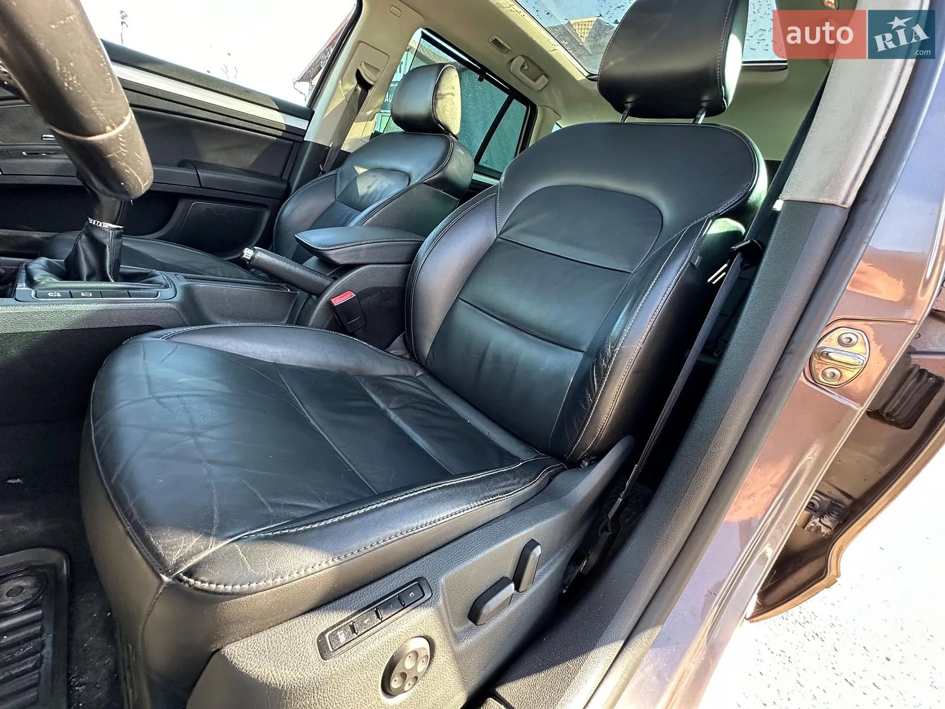 2010 Skoda Superb - мініатюра 23