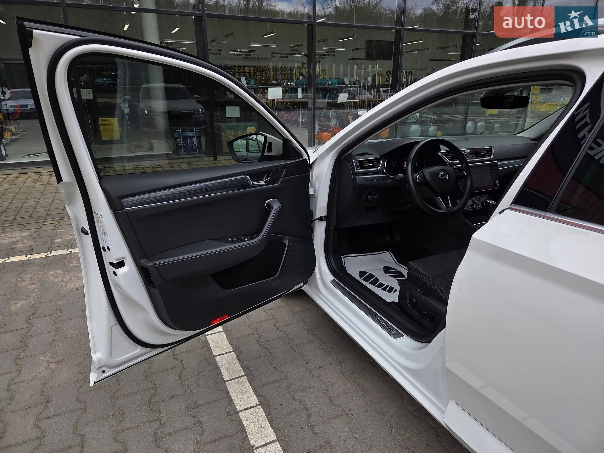 2020 Skoda Superb - мініатюра 38