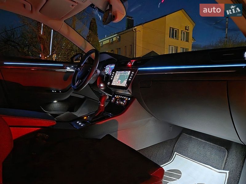 Универсал Skoda Superb 2020 в Киеве