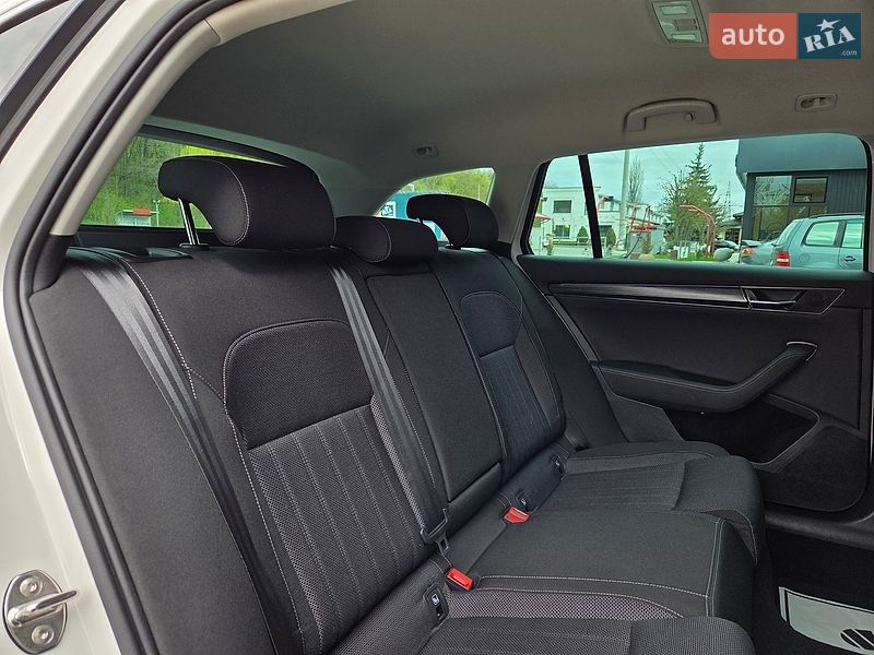Универсал Skoda Superb 2020 в Киеве