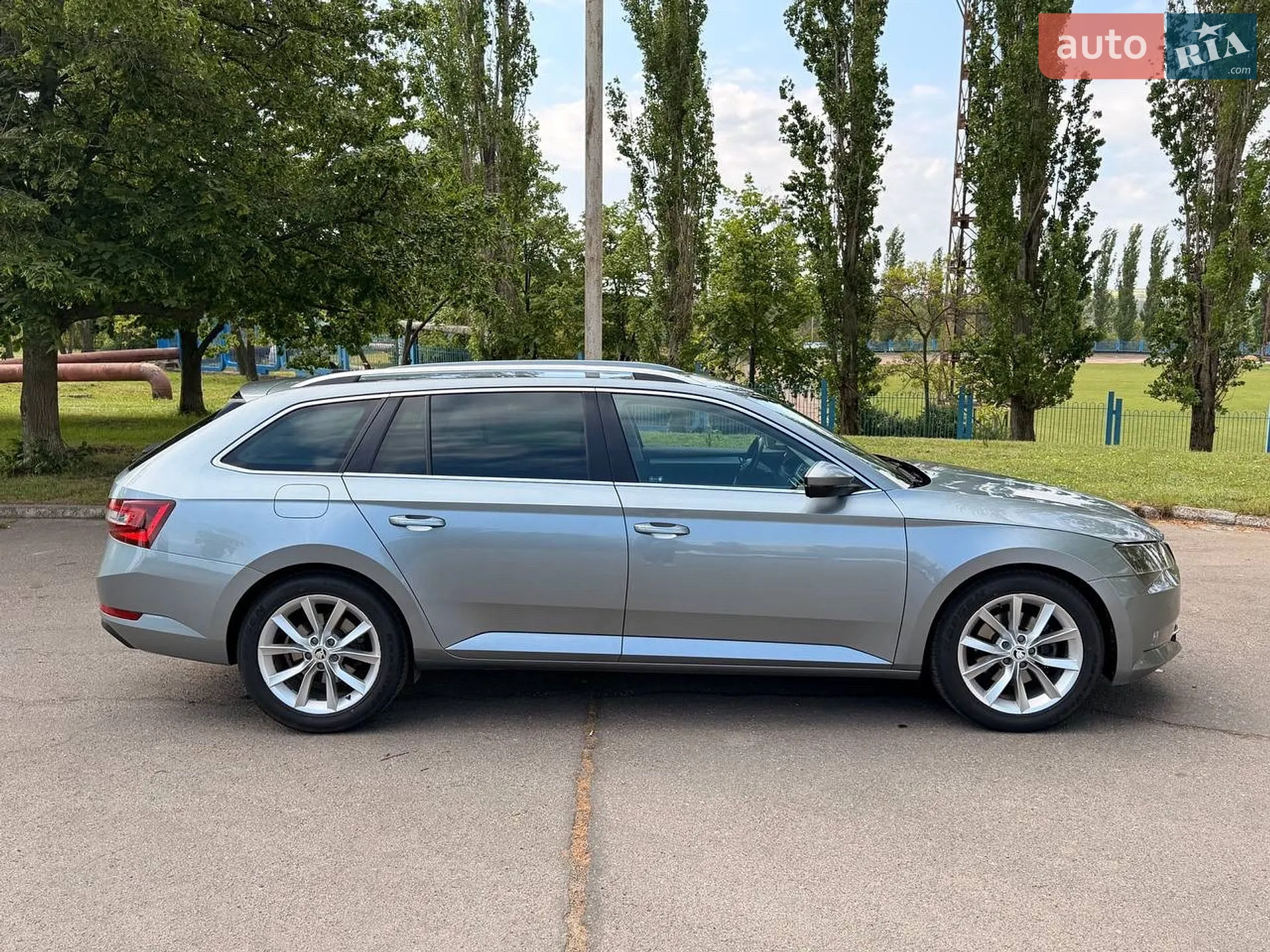 2016 Skoda Superb - мініатюра 8