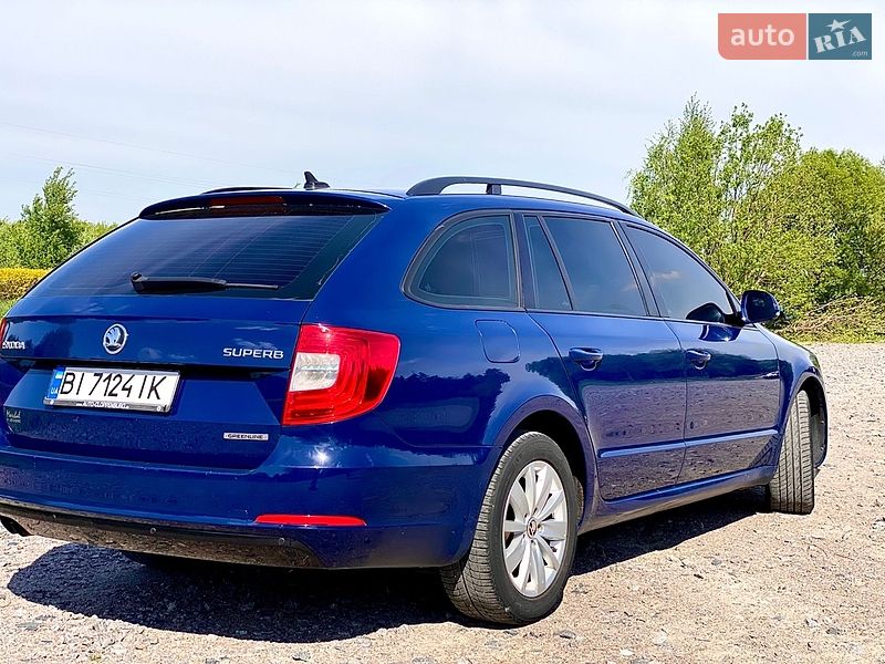 Универсал Skoda Superb 2014 в Буче