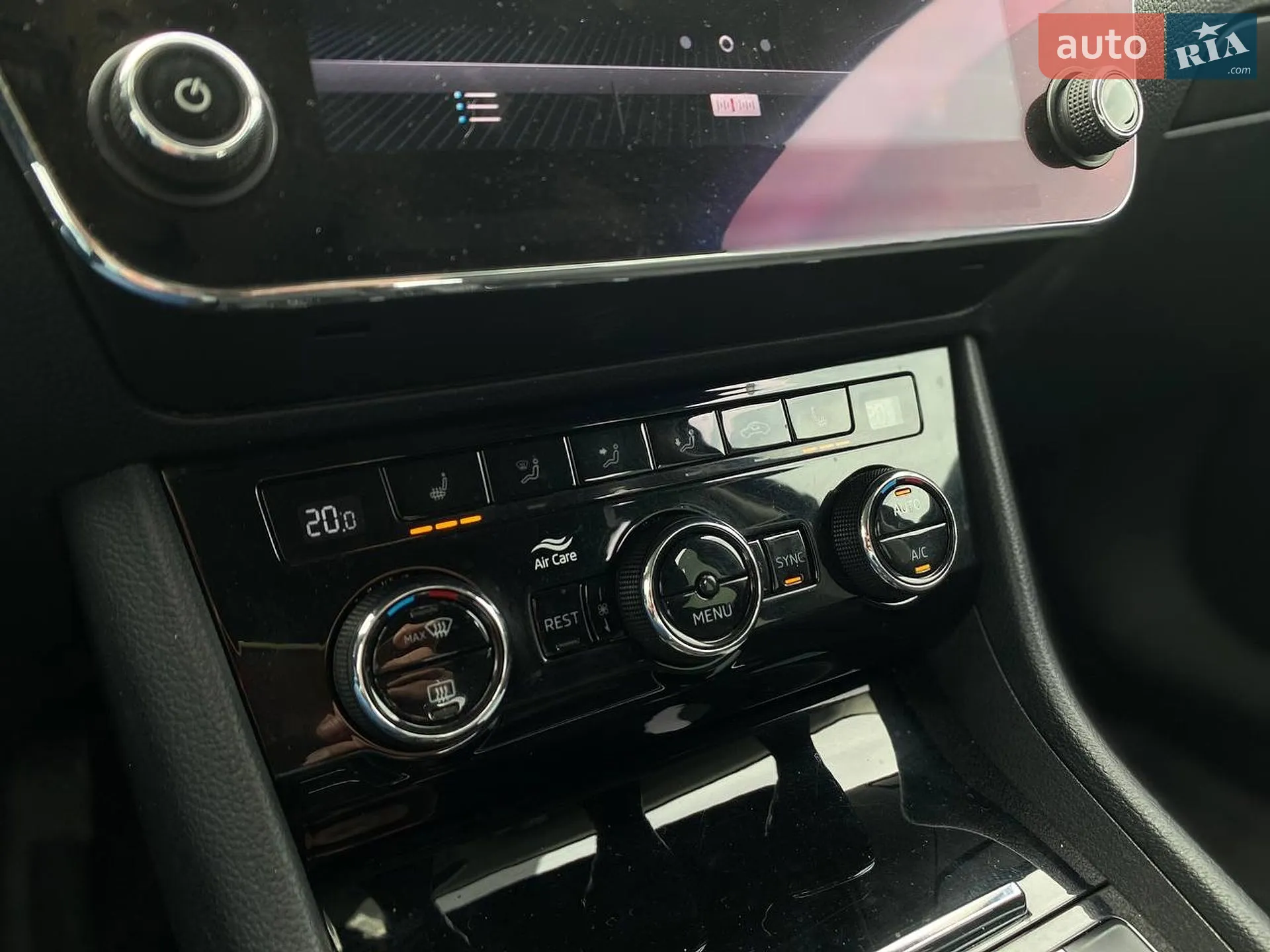 2019 Skoda Superb - мініатюра 38