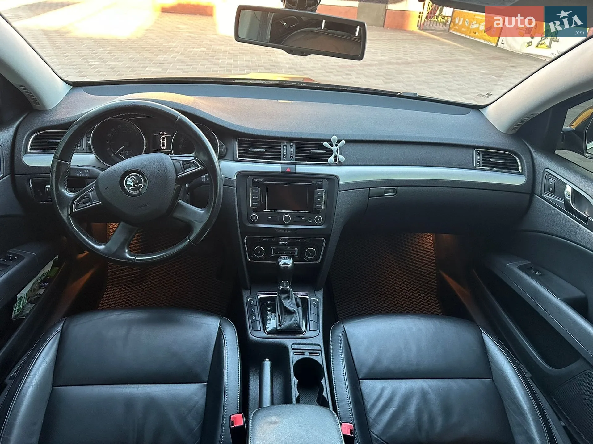 2014 Skoda Superb - мініатюра 17