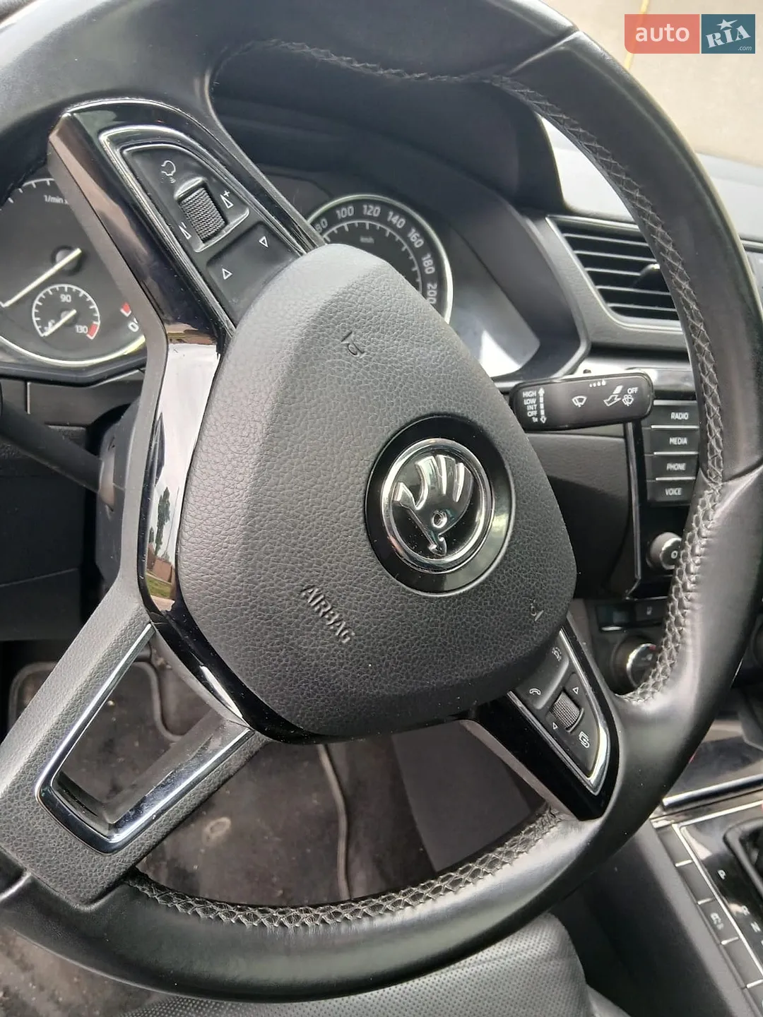 2016 Skoda Superb - мініатюра 13