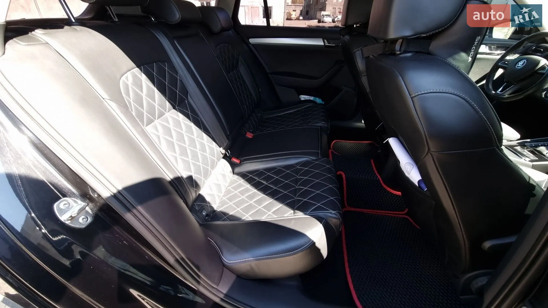2017 Skoda Superb - мініатюра 10