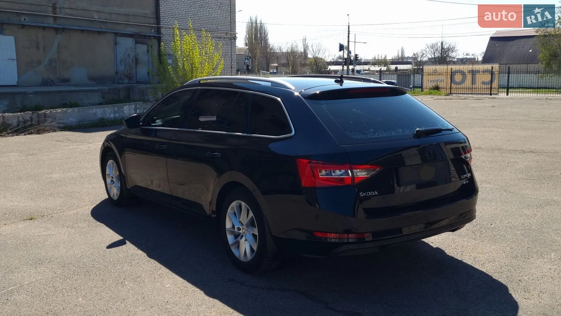 2017 Skoda Superb - мініатюра 18
