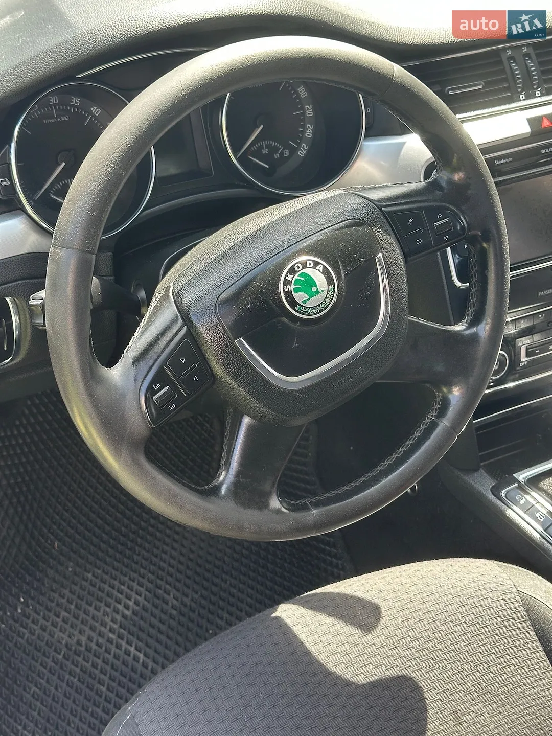 2010 Skoda Superb - мініатюра 24