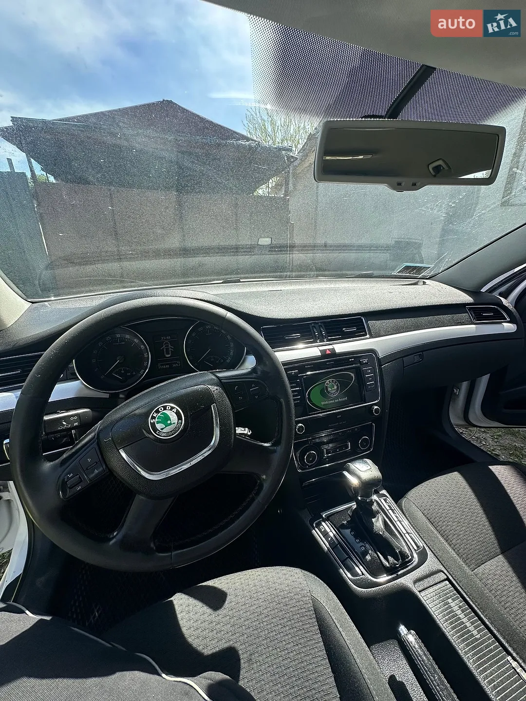 2010 Skoda Superb - мініатюра 18