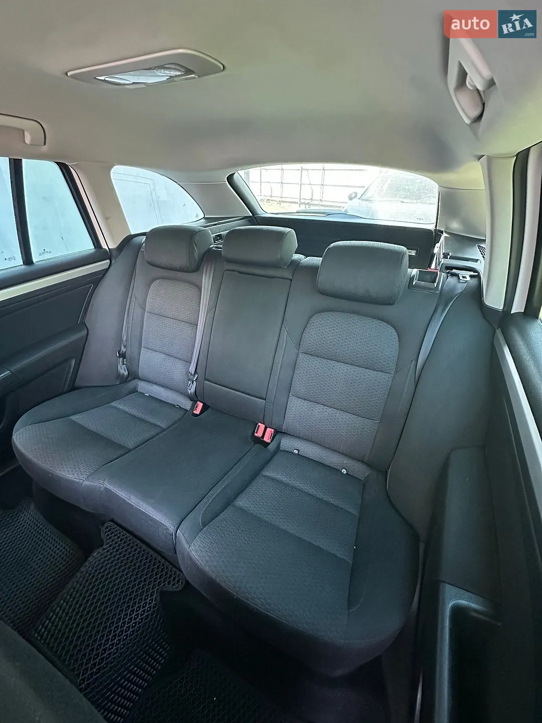 2010 Skoda Superb - мініатюра 22