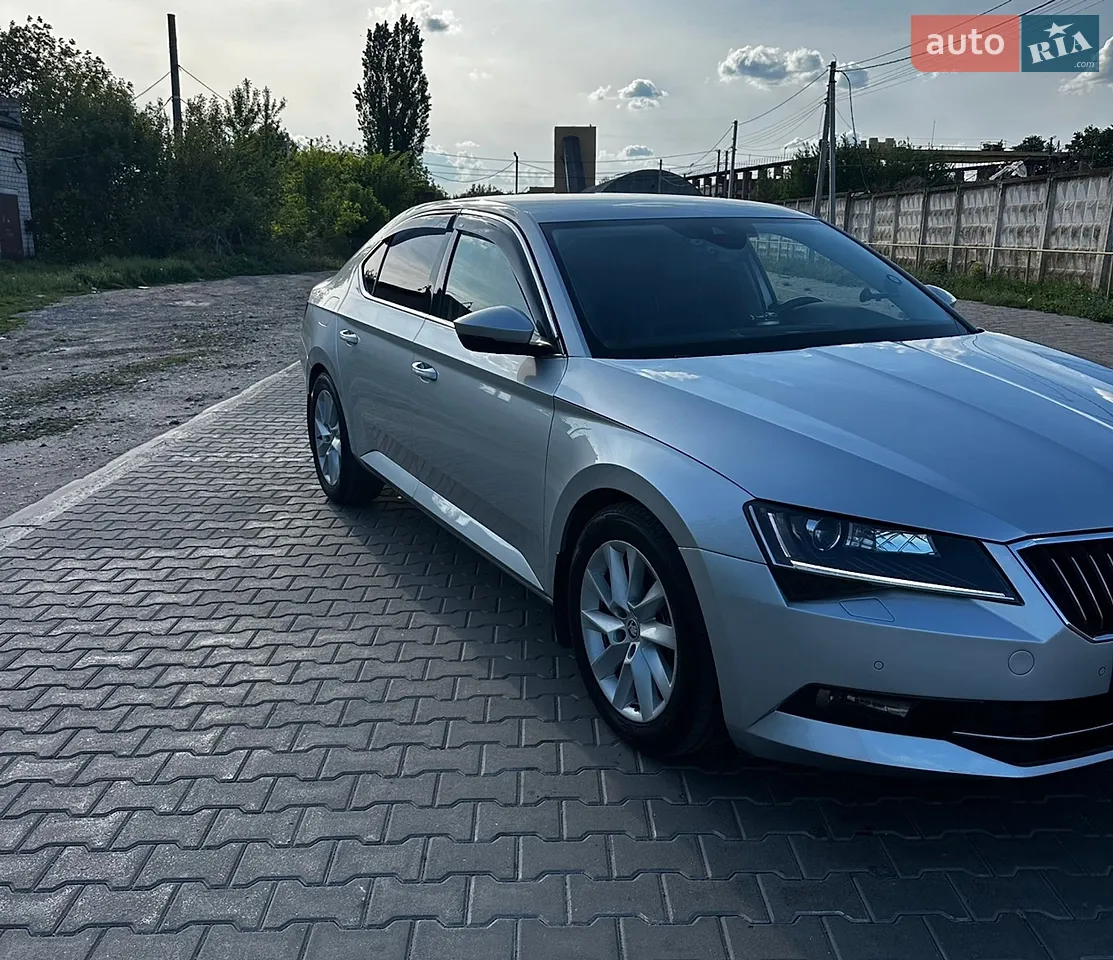 2016 Skoda Superb - мініатюра 12