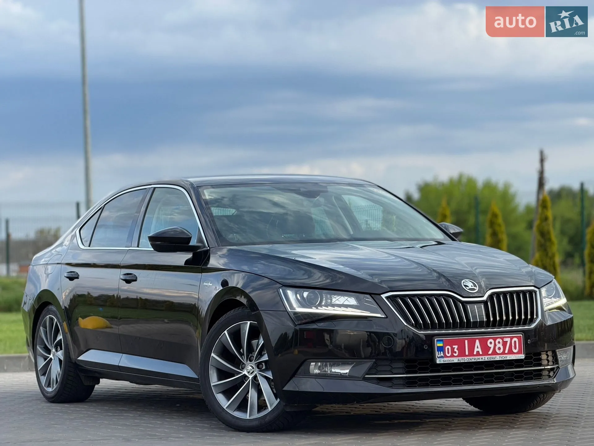 2017 Skoda Superb - мініатюра 2