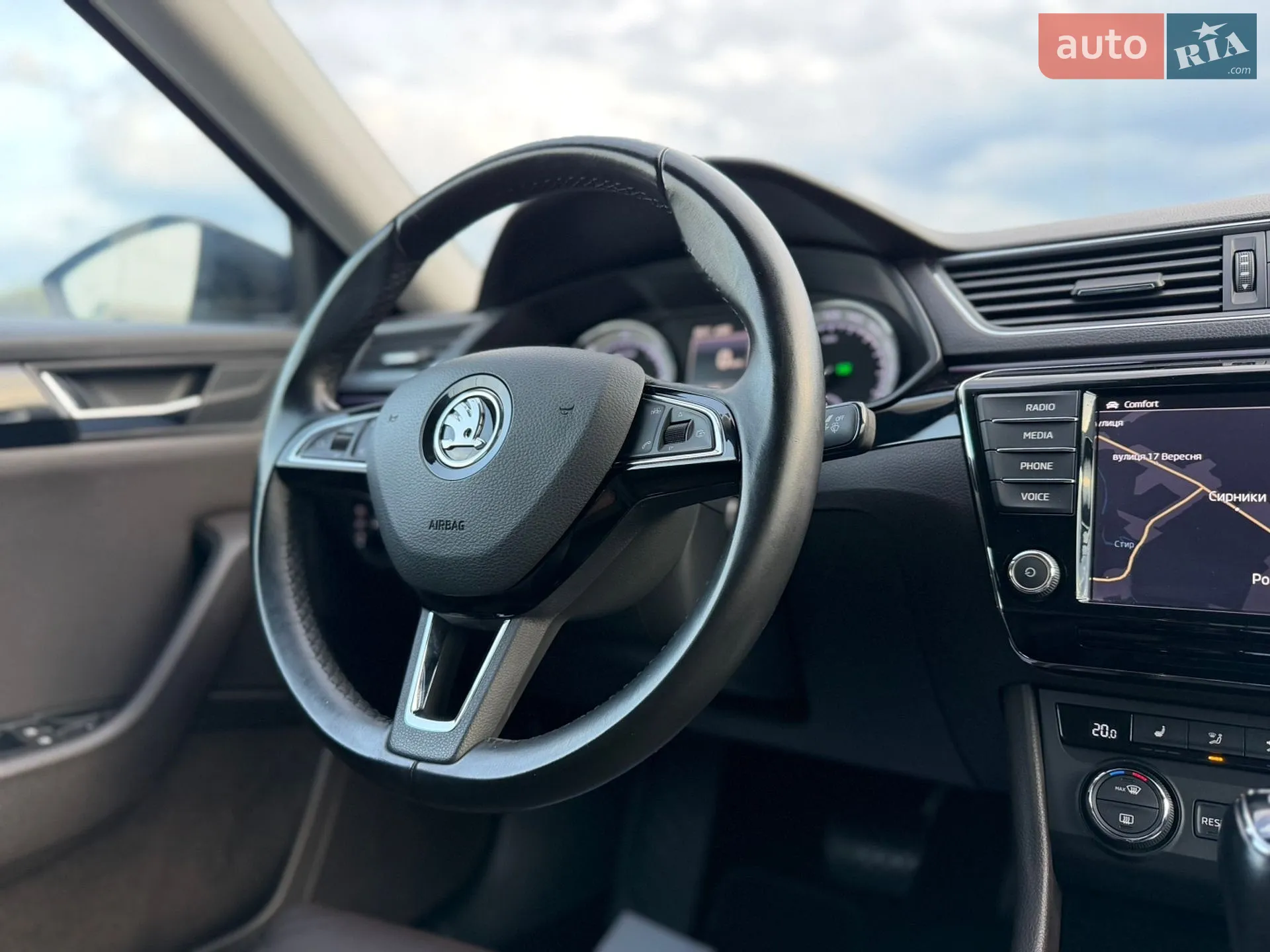 2017 Skoda Superb - мініатюра 93