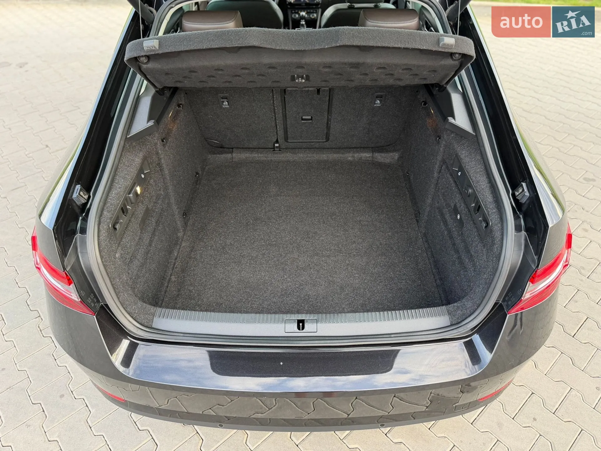 2017 Skoda Superb - мініатюра 138