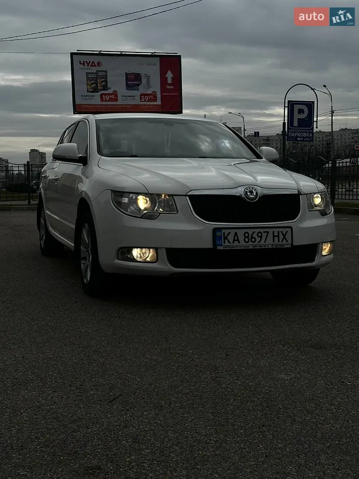 2013 Skoda Superb - мініатюра 10