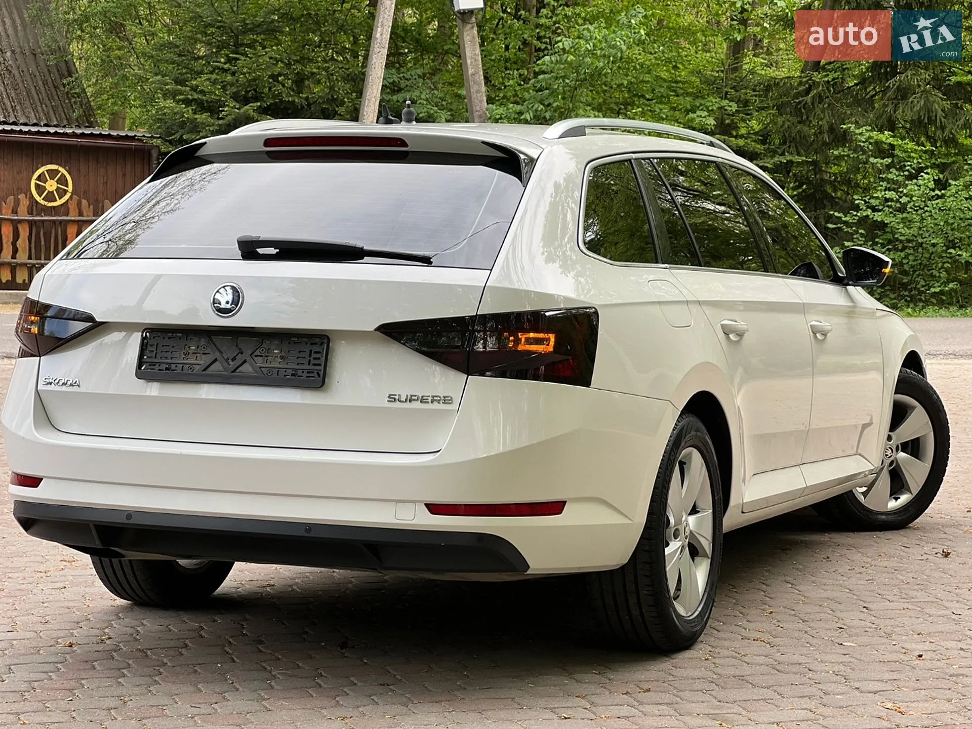 2017 Skoda Superb - мініатюра 55