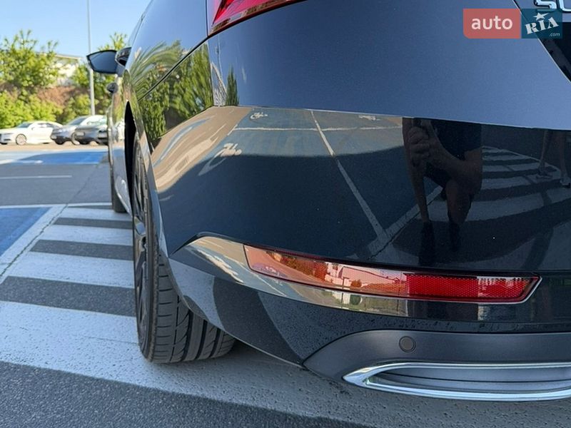 Лифтбек Skoda Superb 2021 в Киеве