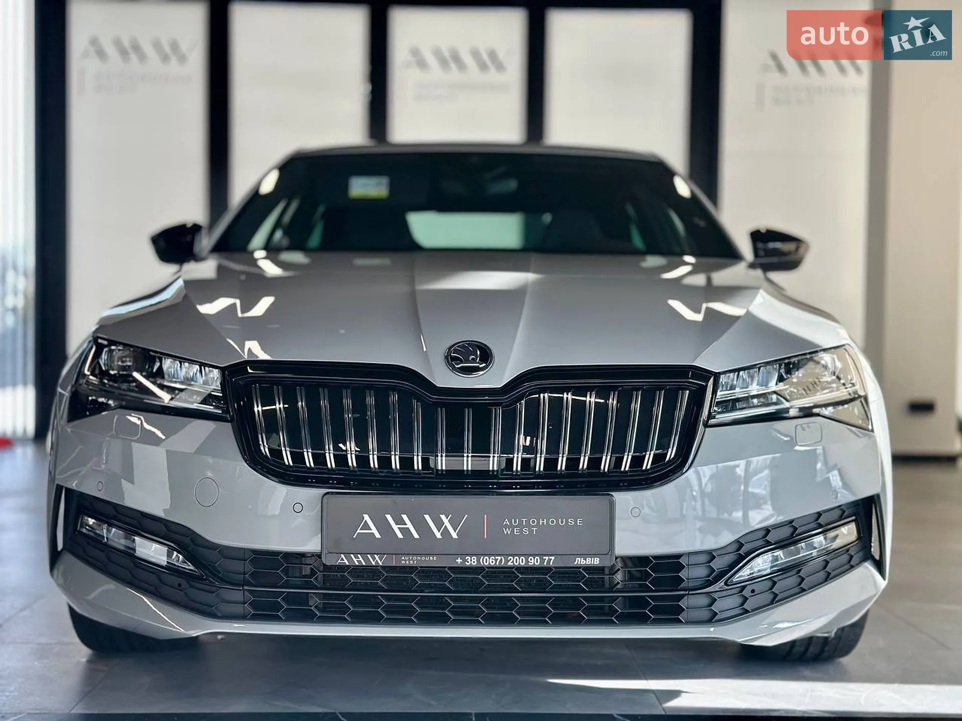 2021 Skoda Superb - мініатюра 2