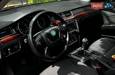 Лифтбек Skoda Superb 2011 в Ужгороде