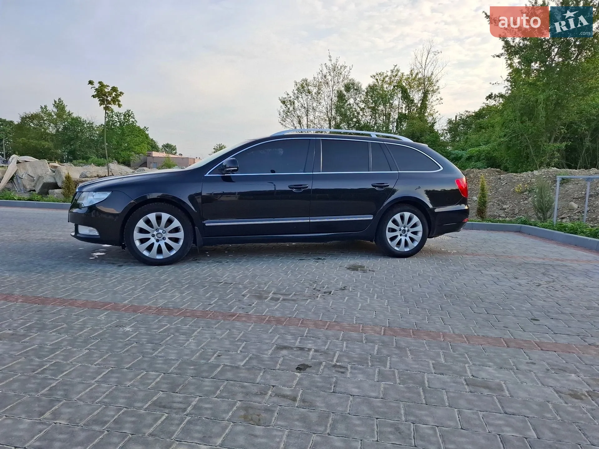 2011 Skoda Superb - мініатюра 22