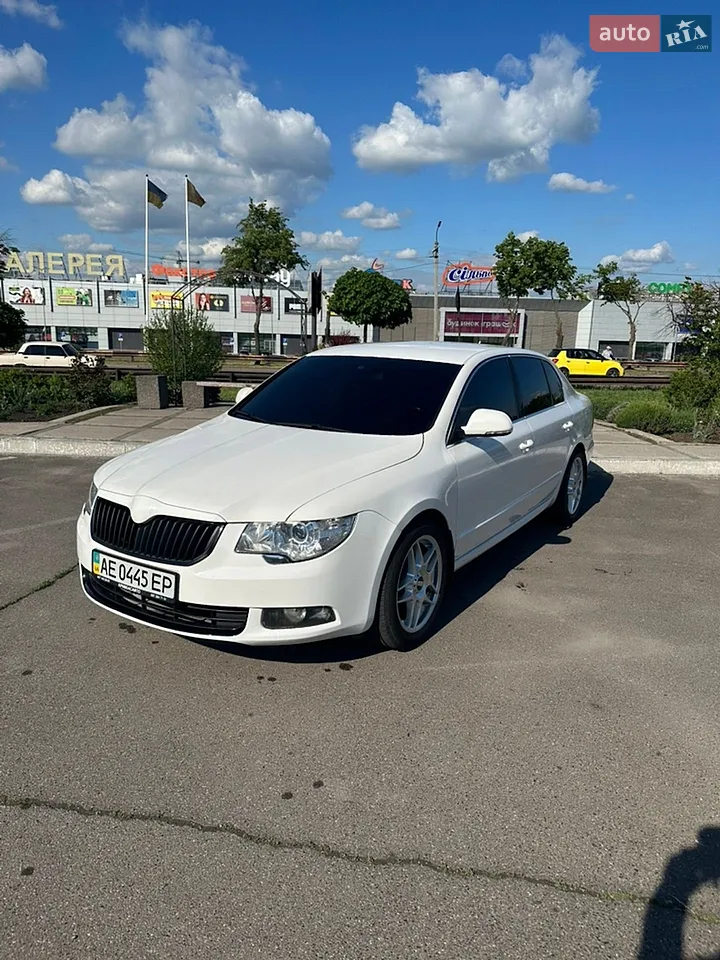 2011 Skoda Superb - мініатюра 26