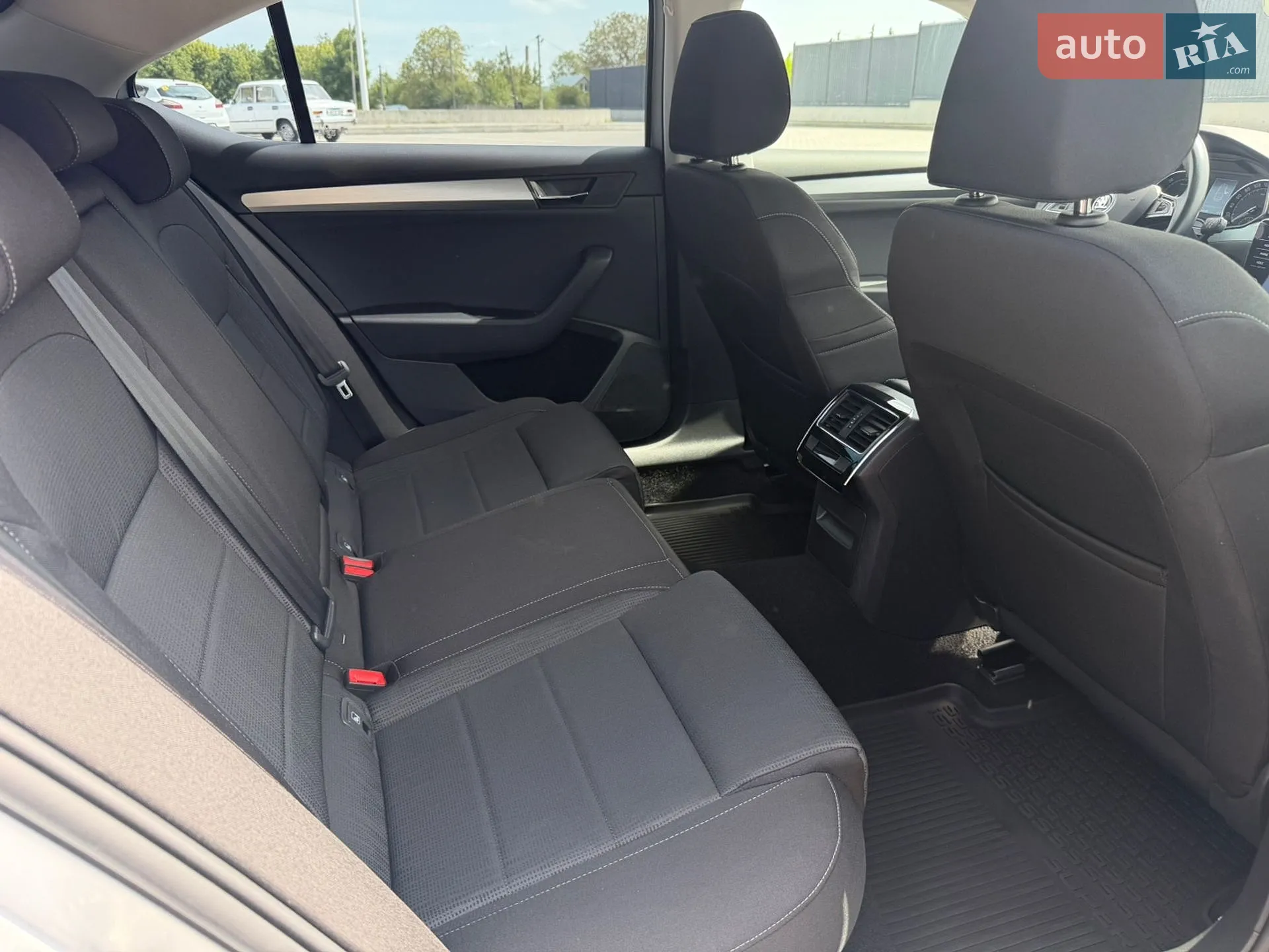 2018 Skoda Superb - мініатюра 16