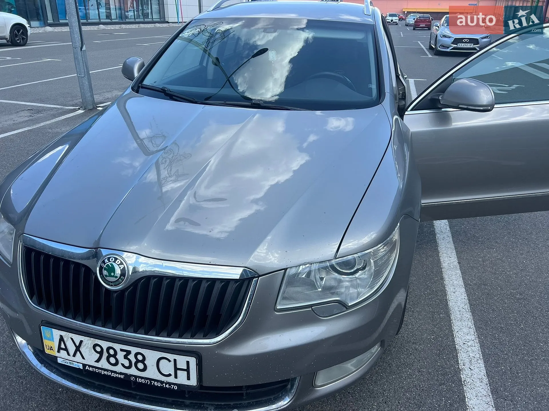 2010 Skoda Superb - мініатюра 10