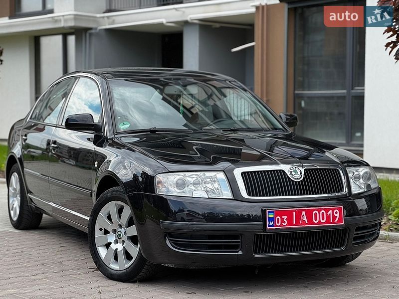 Лифтбек Skoda Superb 2004 в Тернополе