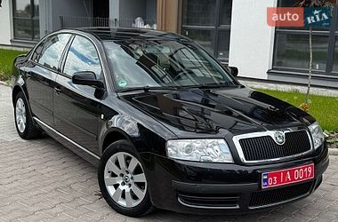 Лифтбек Skoda Superb 2004 в Тернополе