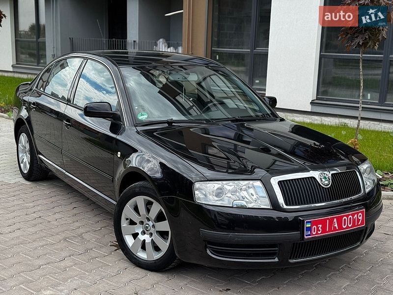 Лифтбек Skoda Superb 2004 в Тернополе