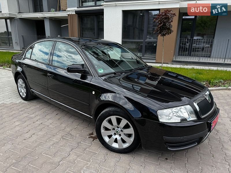 Лифтбек Skoda Superb 2004 в Тернополе