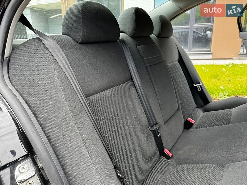 Лифтбек Skoda Superb 2004 в Тернополе