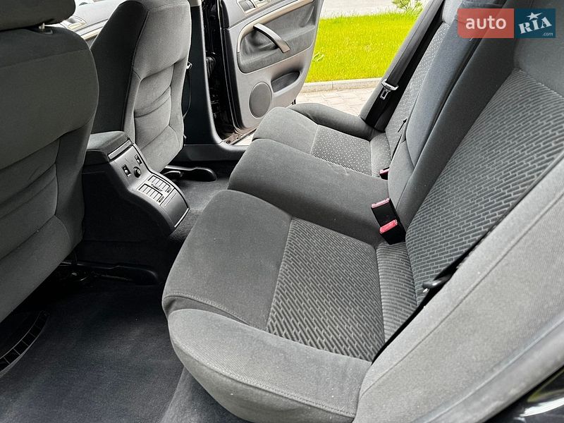 Лифтбек Skoda Superb 2004 в Тернополе
